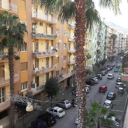 Homeaway Salerno Værelse billede